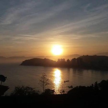 Por De Sol No Mar Da Cama Villa Caraguatatuba Ngoại thất bức ảnh